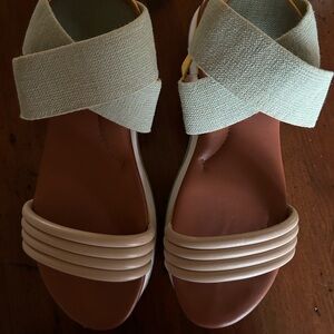 Donald Pliner Women’s Sandals